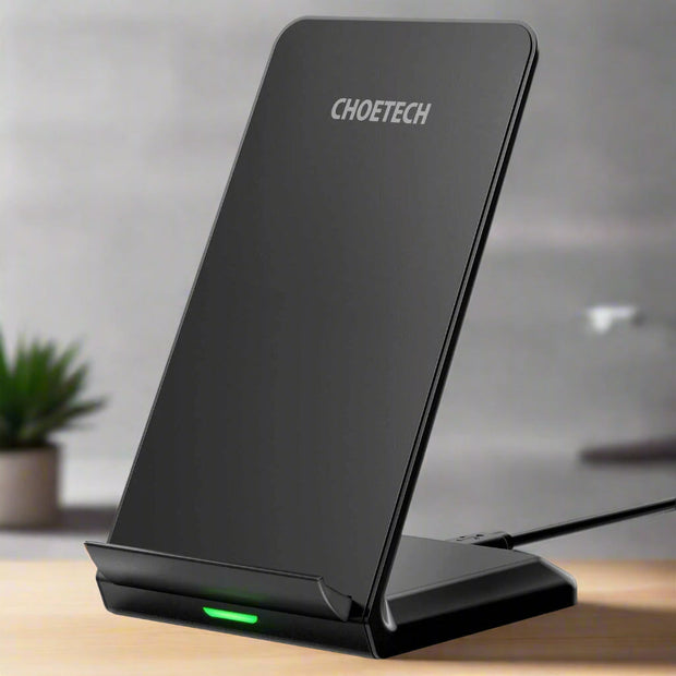 Black wireless charger for Android mobile phones with vertical and horizontal desktop use.