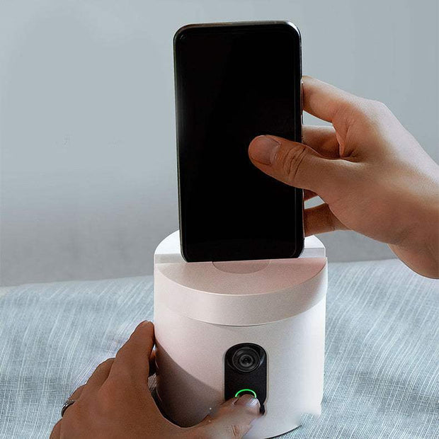 AI Face Recognition Smart Follow-up Gimbal for smartphones and tablets, featuring 360-degree vertical rotation and tracking.